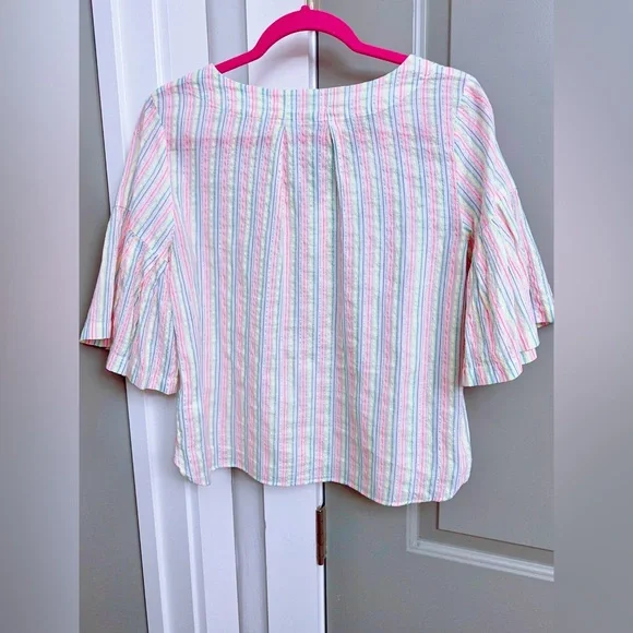 A New Day Pastel Striped Flutter Sleeve Blouse Size Medium - Picture 4 of 4